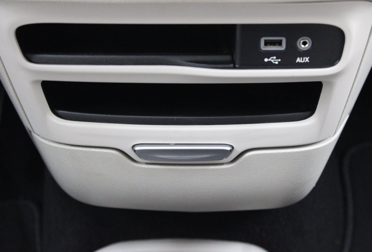 Used 2020 Chrysler Pacifica Limited FWD image 36
