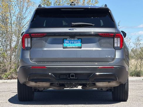 Certified 2025 Ford Explorer ST-Line w/ ST-Line Street Pack AWD/4WD image 7