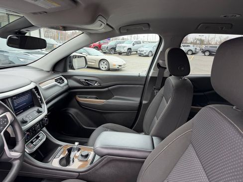 Certified 2023 GMC Acadia SLE w/ Elevation Edition AWD/4WD image 14