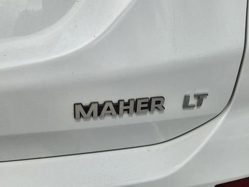 Used 2024 Chevrolet Equinox LT FWD image 6