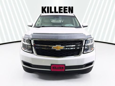 Used 2018 Chevrolet Suburban LT RWD image 2