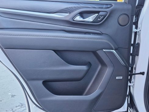 Used 2021 GMC Yukon Denali w/ Denali Premium Package image 22