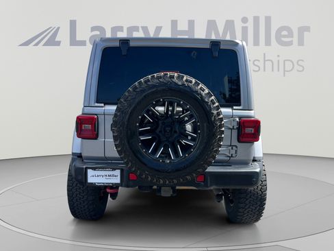 Used 2018 Jeep Wrangler Unlimited Rubicon AWD/4WD image 4