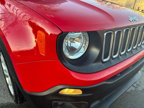 Used 2015 Jeep Renegade Latitude w/ Popular Equipment Group image 4