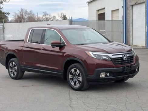 Used 2017 Honda Ridgeline RTL-T image 3