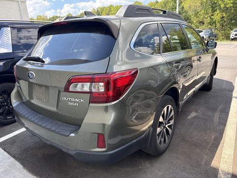 Used 2017 Subaru Outback 3.6R Limited AWD/4WD image 8