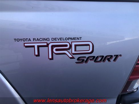 Used 2012 Toyota Tacoma 4x4 Double Cab w/ TRD Sport Pkg image 21