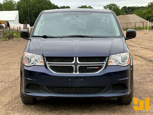 Used 2015 Dodge Grand Caravan SE w/ Quick Order Package 29E SE FWD image 6