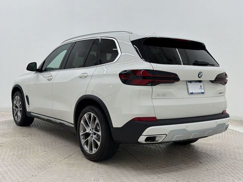 New 2026 BMW X5 sDrive40i w/ Premium Package RWD image 3