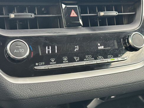 Used 2023 Toyota Corolla LE image 18