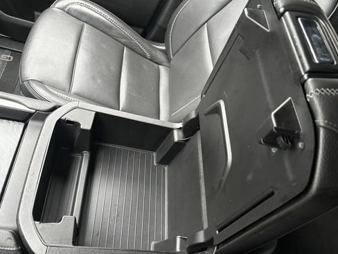 Used 2024 GMC Yukon Denali image 22