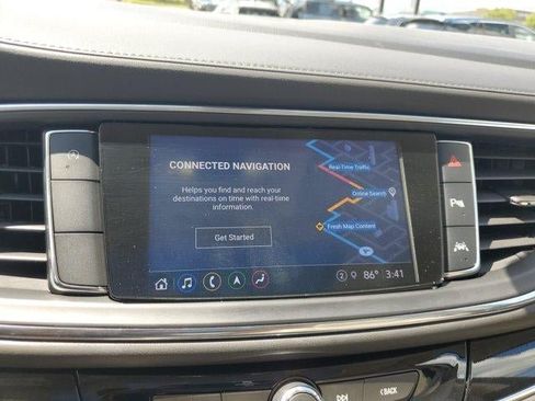 Used 2022 Buick Enclave Avenir FWD image 32