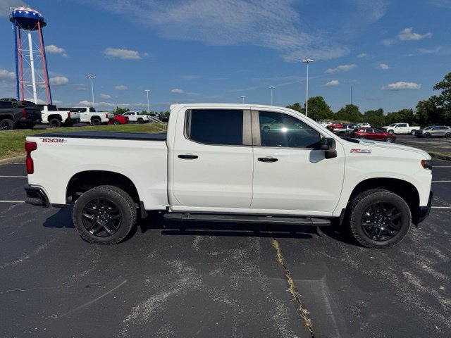 Used 2022 Chevrolet Silverado 1500 LT Trail Boss w/ Bed Protection Package AWD/4WD image 2