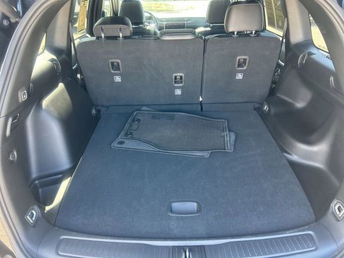 Certified 2024 Jeep Grand Cherokee Limited image 30