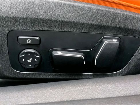 Used 2025 BMW M4 xDrive Competition w/ Executive Package image 39