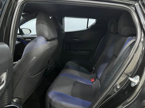 Used 2020 Toyota C-HR XLE image 28