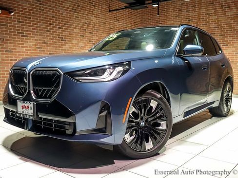 Used 2025 BMW X3 xDrive30i w/ Premium Package image 2
