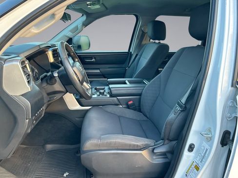 Used 2022 Toyota Tundra SR5 AWD/4WD image 11