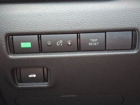 Used 2023 Nissan Sentra SV w/ All-Weather Package FWD image 24