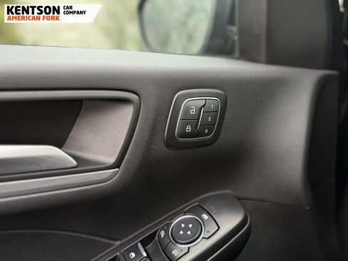 Used 2025 Ford Escape Platinum image 25