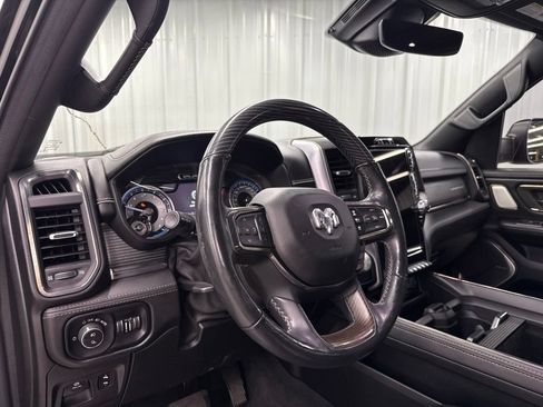 Used 2020 RAM 1500 Limited w/ Black Appearance Package AWD/4WD image 21