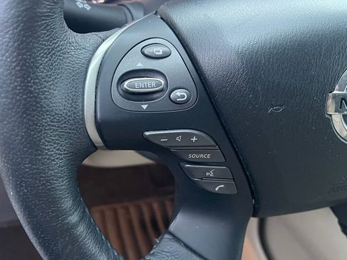 Used 2019 Nissan Pathfinder Platinum image 23