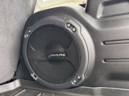 Used 2022 Jeep Wrangler Unlimited Rubicon w/ LED Lighting Group image 11