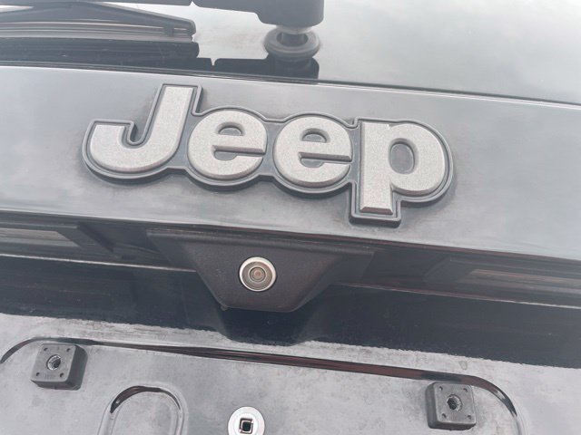 Used 2021 Jeep Renegade Latitude AWD/4WD image 12