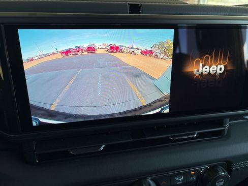 New 2026 Jeep Wrangler Unlimited Rubicon image 18