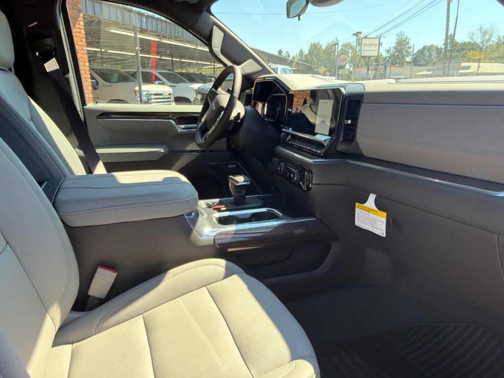 New 2026 Chevrolet Silverado 1500 RST w/ Convenience Package II AWD/4WD image 22
