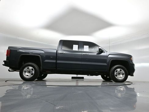 Used 2018 GMC Sierra 1500 Denali image 47