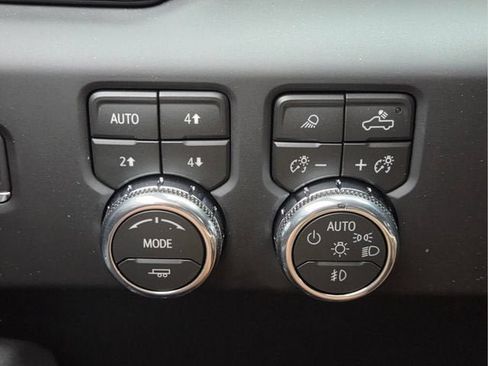 New 2026 GMC Sierra 2500 AT4 w/ Technology Package AWD/4WD image 30