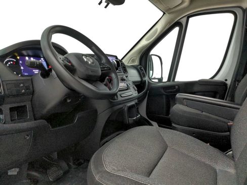Used 2023 RAM ProMaster 3500 FWD image 13