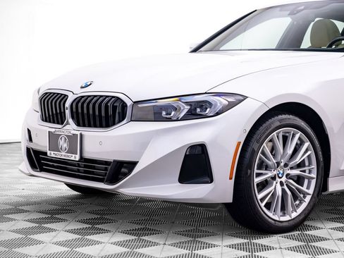Used 2023 BMW 330i xDrive Sedan w/ Parking Assistance Package AWD/4WD image 40