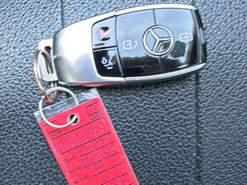 Used 2017 Mercedes-Benz E 300 4MATIC w/ Premium 1 Package image 83