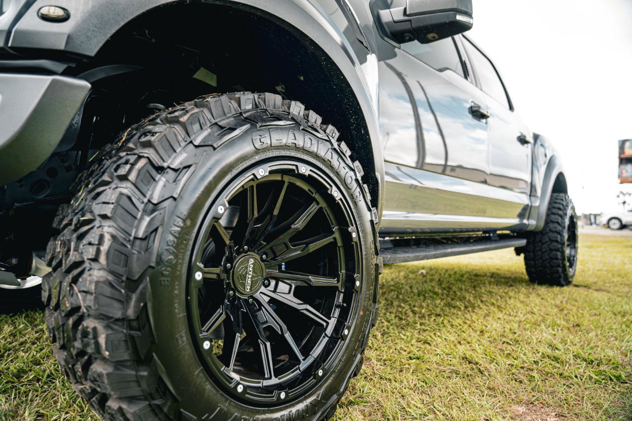 Used 2018 Ford F150 Raptor w/ Equipment Group 802A Luxury AWD/4WD image 10