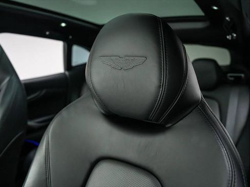 Used 2021 Aston Martin DBX image 5