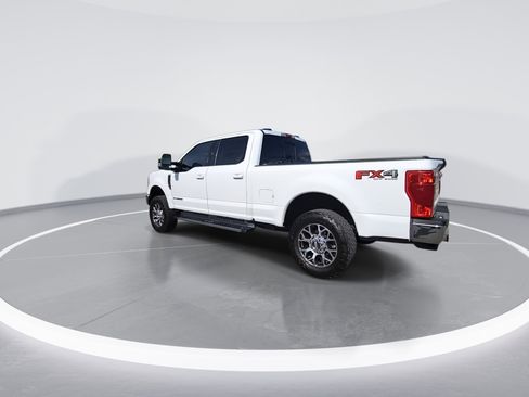 Used 2020 Ford F250 Lariat w/ Lariat Value Package AWD/4WD image 6