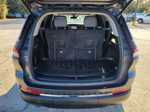 Used 2023 Jeep Grand Cherokee L Limited w/ Luxury Tech Group II image 7