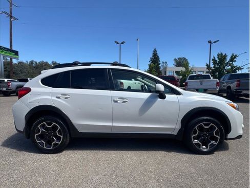 Used 2014 Subaru Crosstrek 2.0i Limited w/ Popular Package #2 AWD/4WD image 9