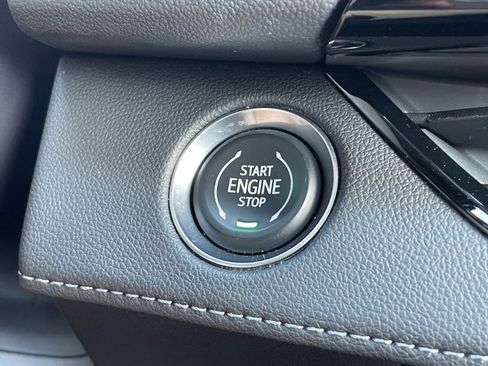 Used 2025 Buick Enclave Preferred image 14