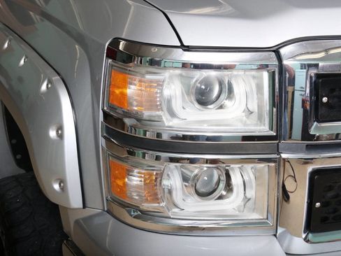 Used 2015 Chevrolet Silverado 1500 LT AWD/4WD image 13
