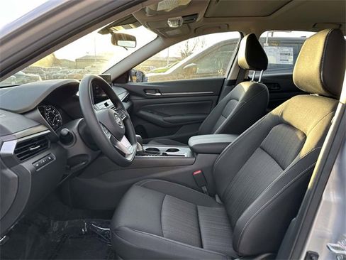 New 2025 Nissan Altima 2.5 SV w/ SV Special Edition Package image 16