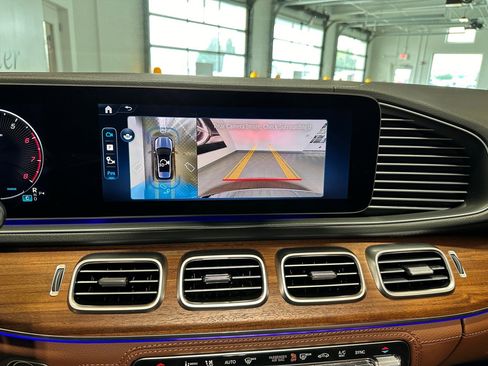 New 2025 Mercedes-Benz GLE 450 4MATIC image 11