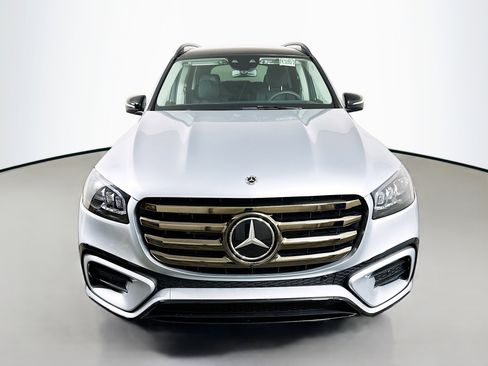 New 2026 Mercedes-Benz GLS 450 4MATIC image 2