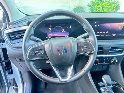 Used 2025 Buick Encore GX Preferred image 28
