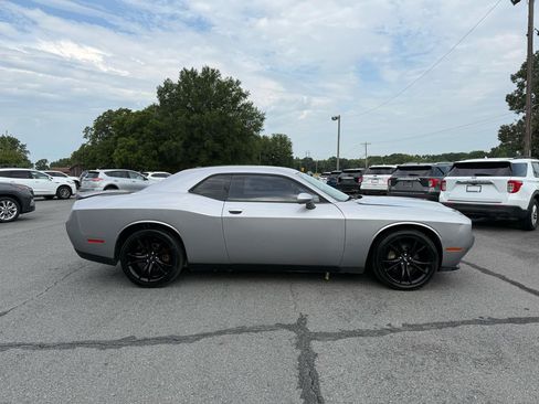 Used 2018 Dodge Challenger SXT w/ Blacktop Package RWD image 7