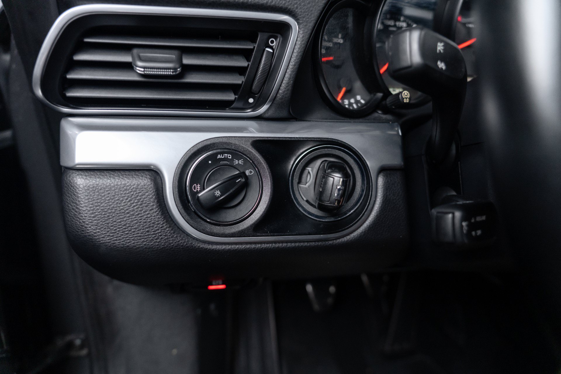 Used 2012 Porsche 911 Carrera RWD image 60