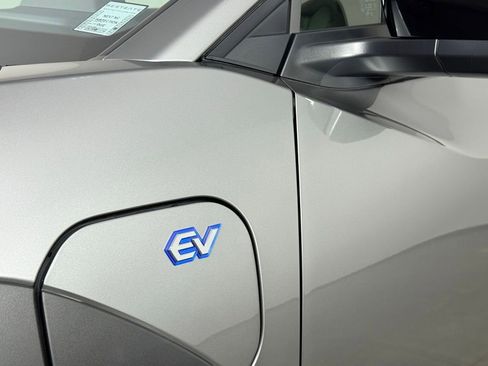 Used 2025 Subaru Solterra Premium w/ Premium Convenience Package image 46