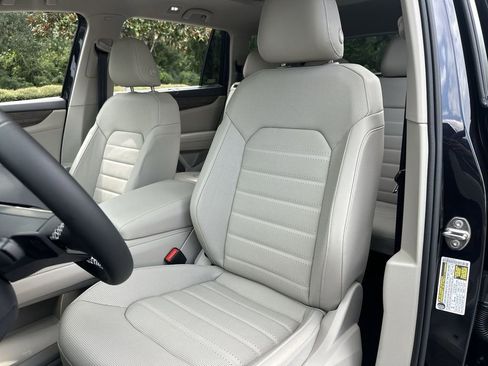 New 2026 Volkswagen Atlas SEL image 11